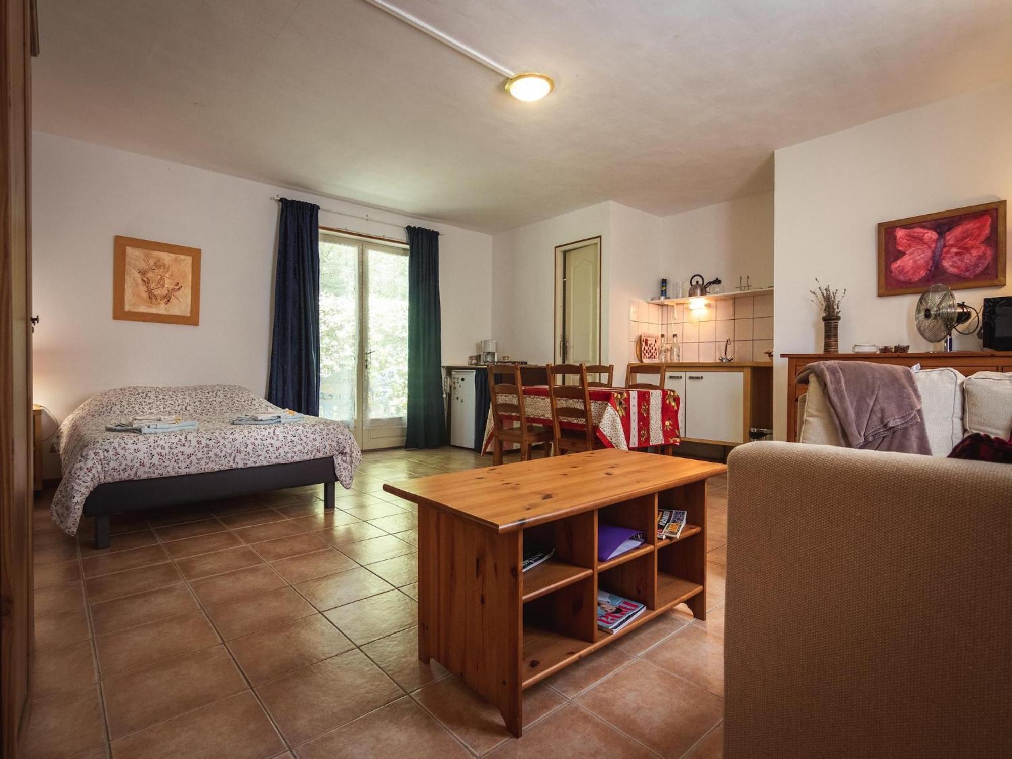 Appealing Apartment In Vezac With Swimming Pool Beynac-et-Cazenac Kültér fotó
