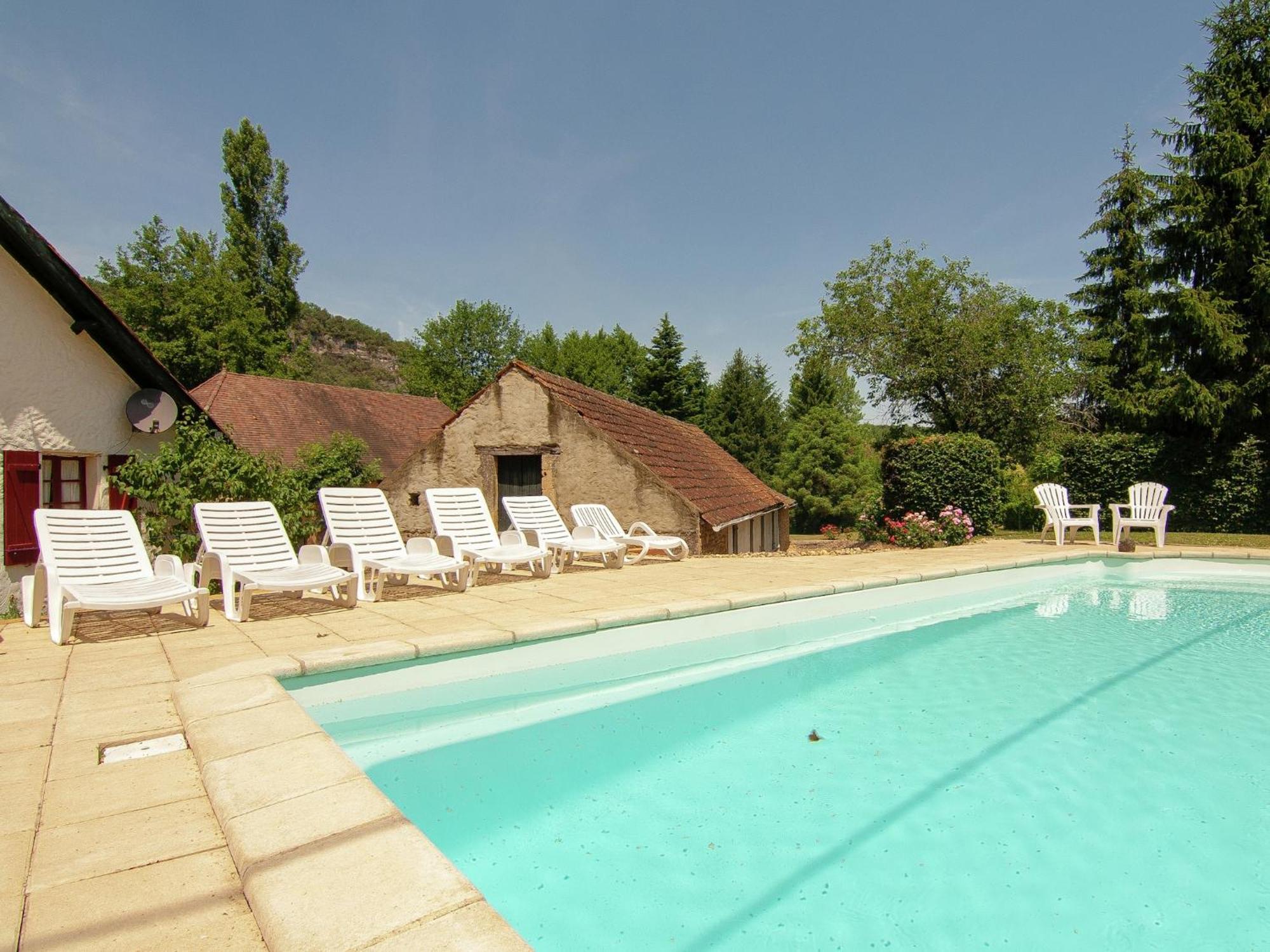 Appealing Apartment In Vezac With Swimming Pool Beynac-et-Cazenac Kültér fotó