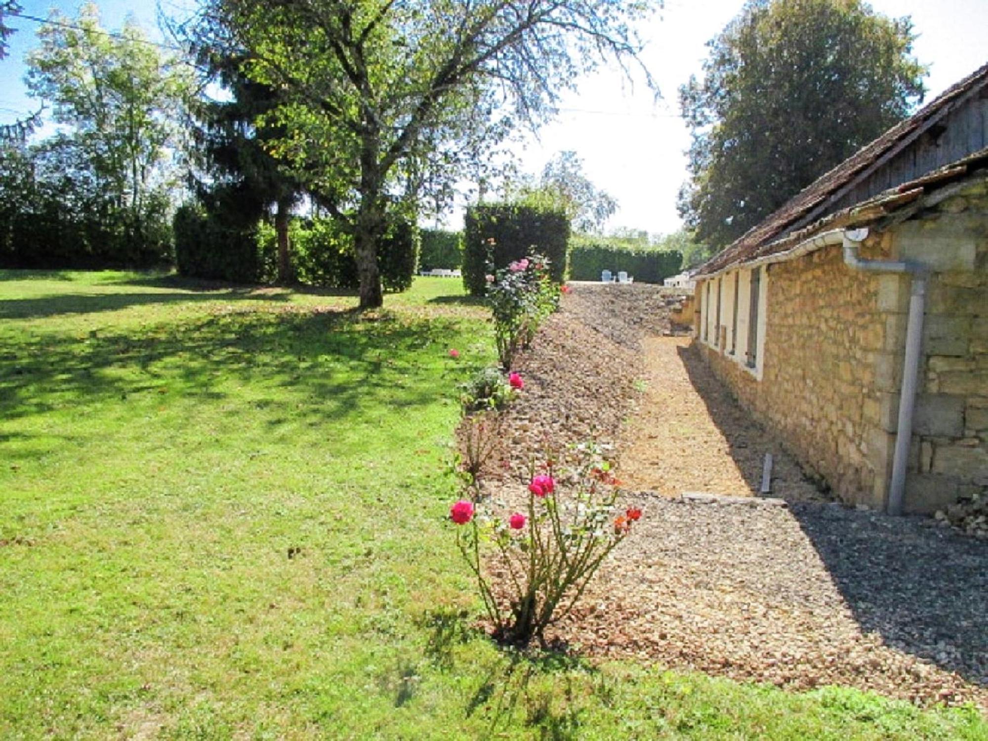 Appealing Apartment In Vezac With Swimming Pool Beynac-et-Cazenac Kültér fotó