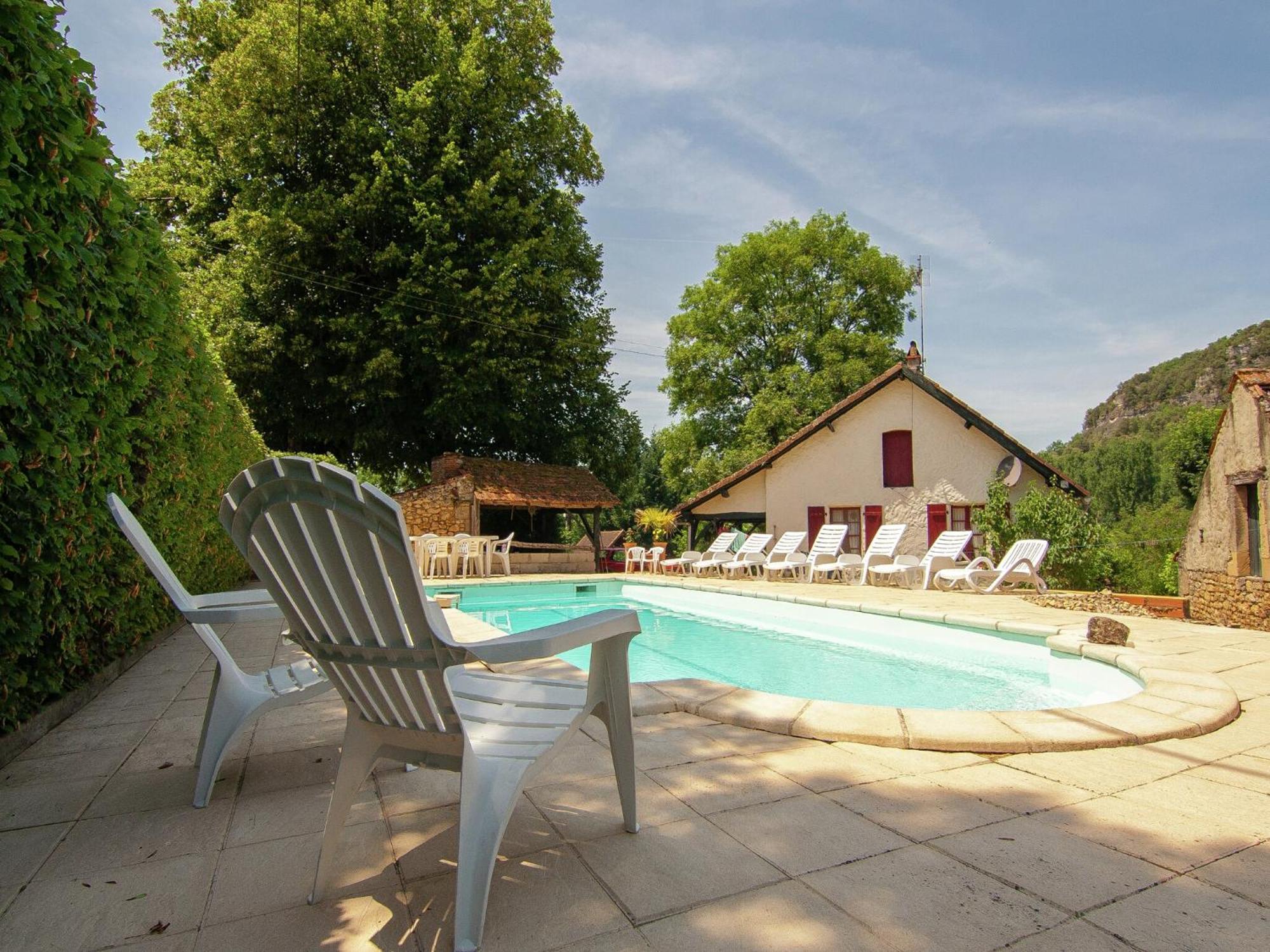 Appealing Apartment In Vezac With Swimming Pool Beynac-et-Cazenac Kültér fotó
