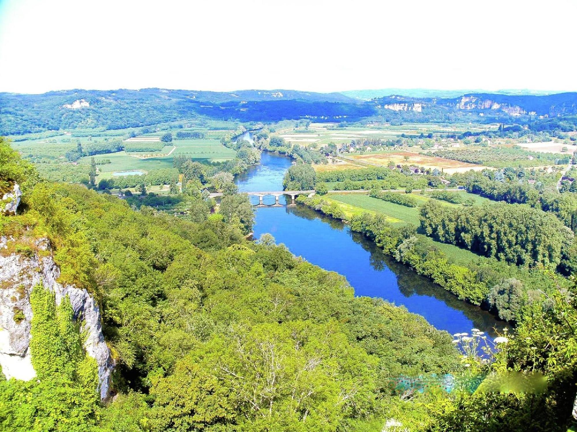 Appealing Apartment In Vezac With Swimming Pool Beynac-et-Cazenac Kültér fotó